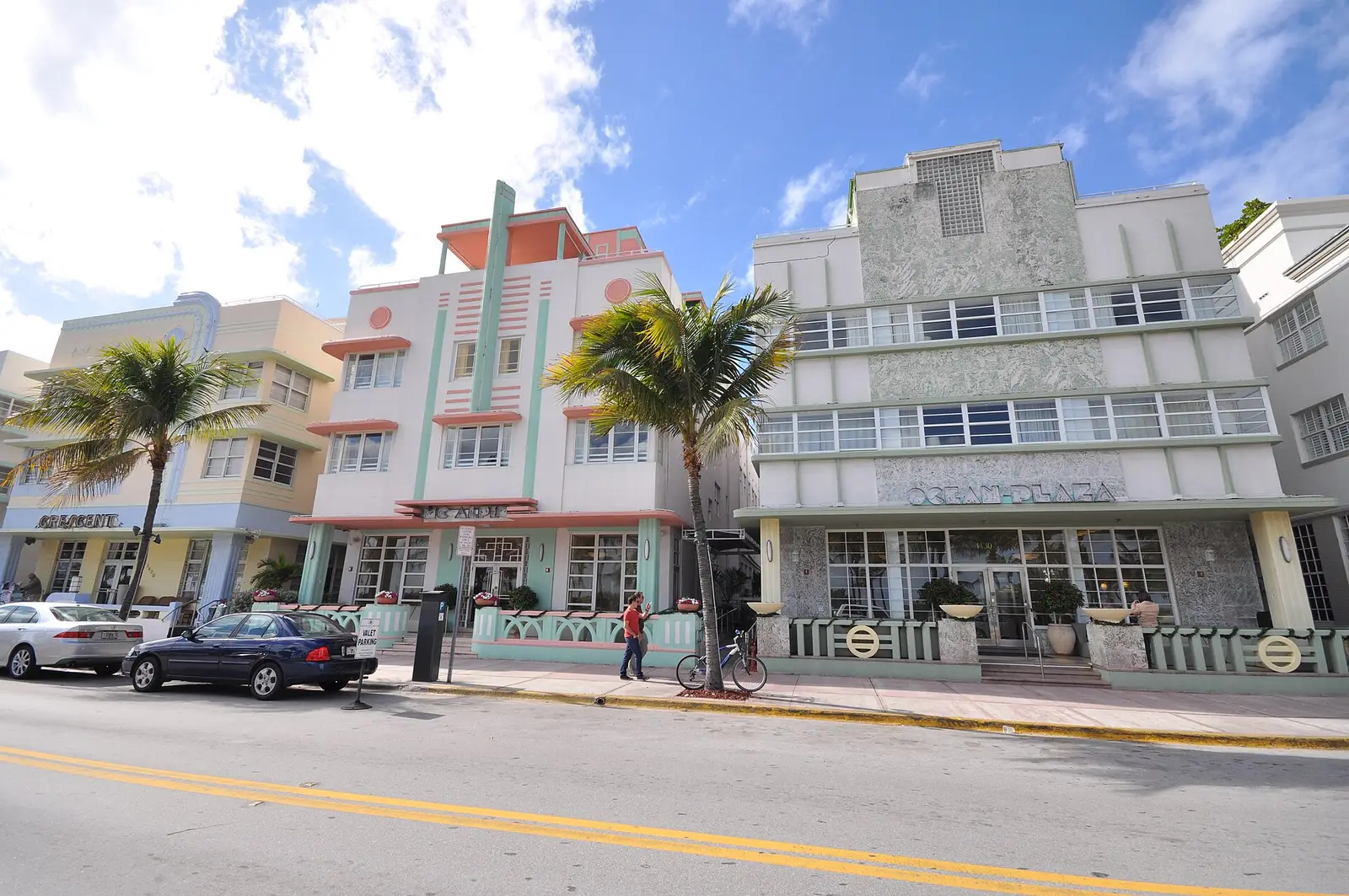 Façades Art déco pastel sur Ocean Drive